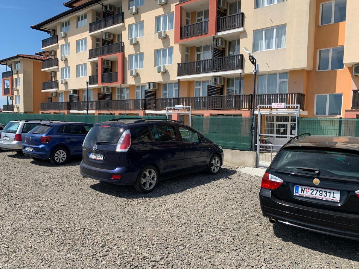 Apartcomplex Chateau Acheloj Exteriér fotografie