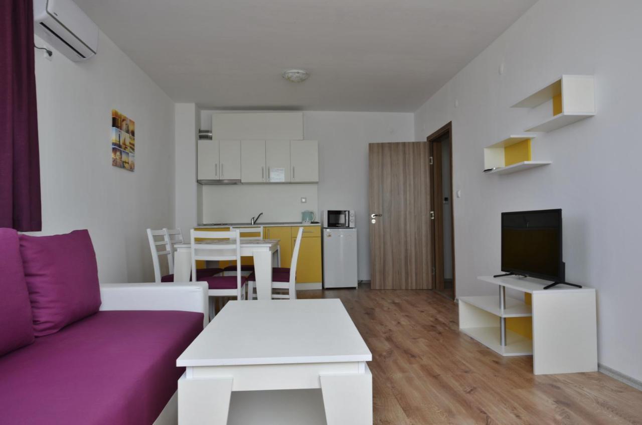 Apartcomplex Chateau Acheloj Exteriér fotografie