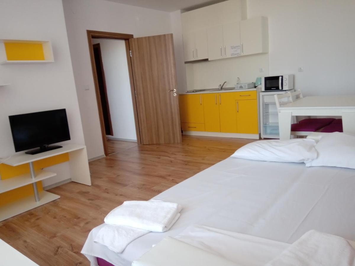 Apartcomplex Chateau Acheloj Exteriér fotografie