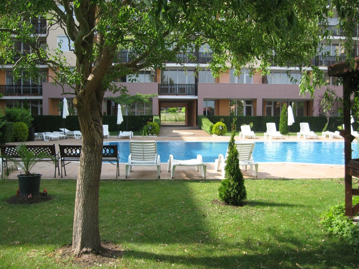 Apartcomplex Chateau Acheloj Exteriér fotografie