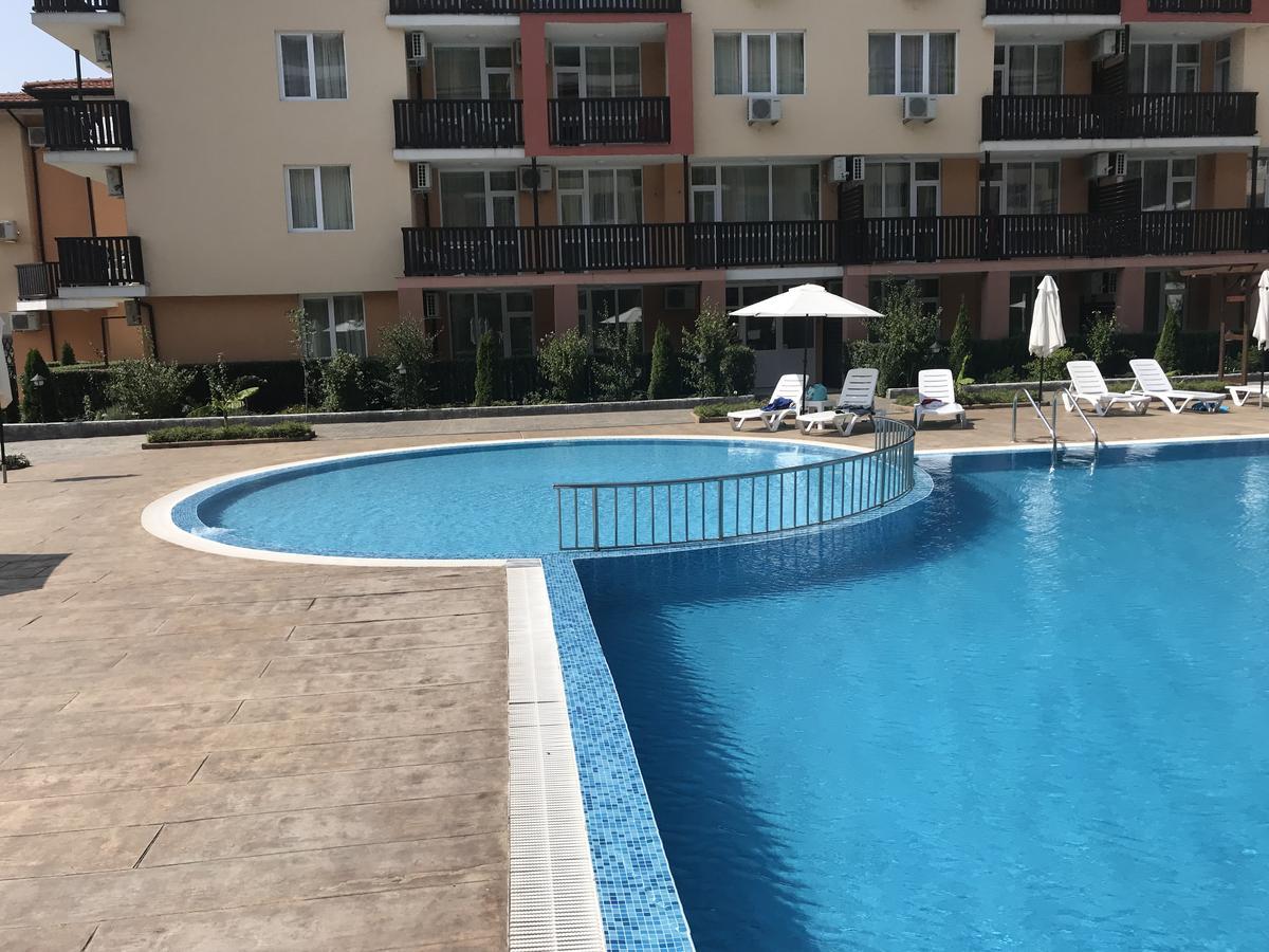 Apartcomplex Chateau Acheloj Exteriér fotografie